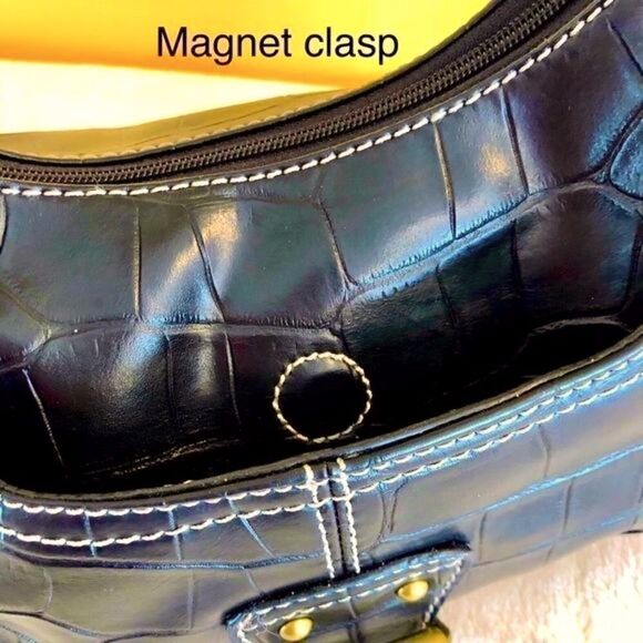 Nine West Black Hobo Bag with Sleek Design - Picture 6 of 16